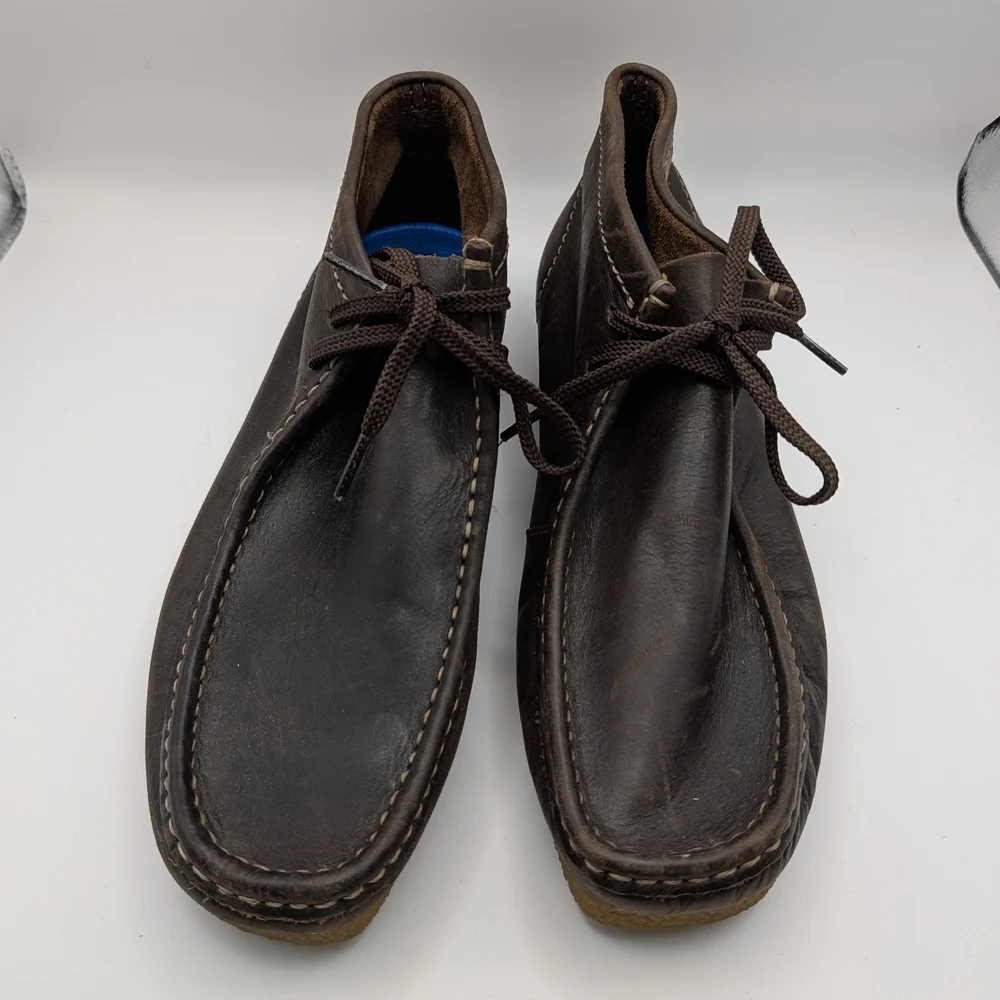 Clarks Collection Wallabee Chukka Boots Men’s 9.5 Leather Lace Up Crepe Sole